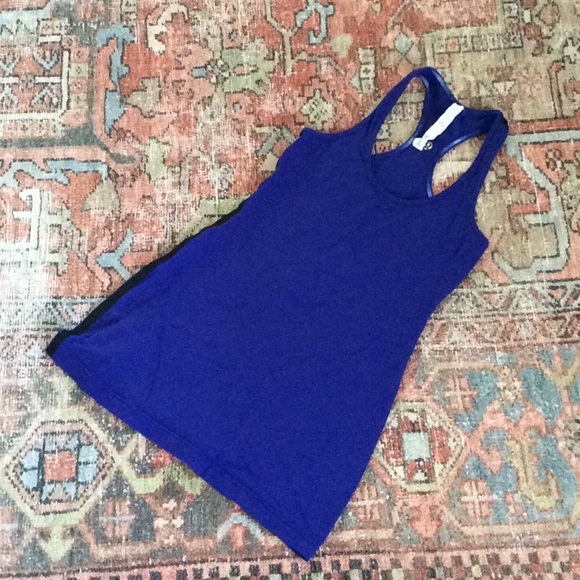 Women’s Lululemon Tank Top - Picture 3 of 6